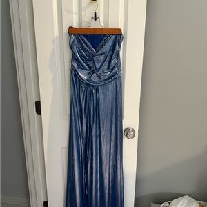 Elegant Blue Strapless Gown